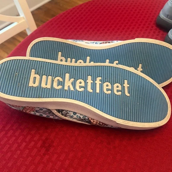 Bucket Feet Floral Slip-On Shoes - Picture 4 of 5